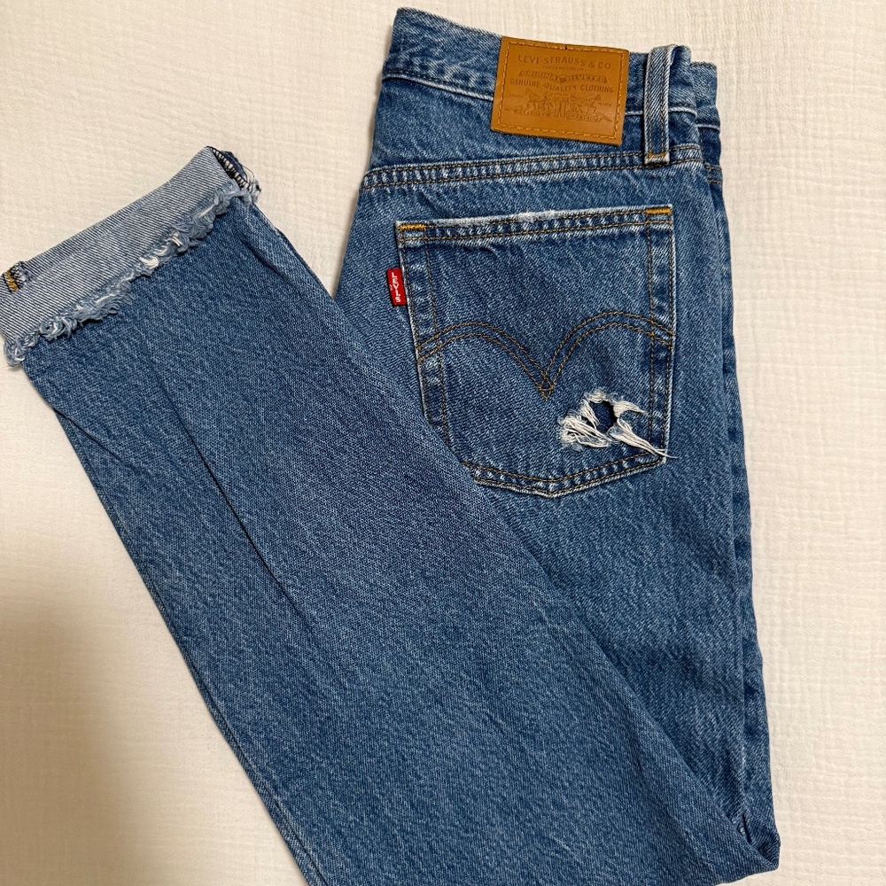 Levi jeans